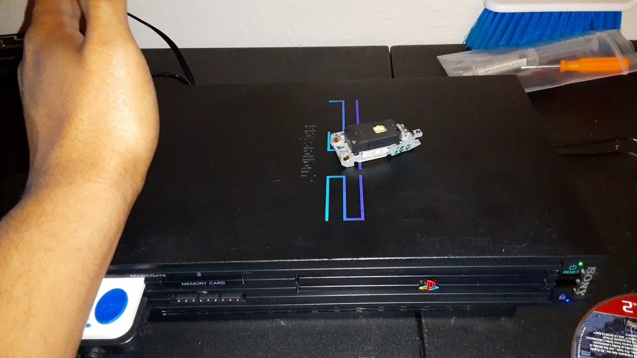 How to test if a PS2 has a weak laser
